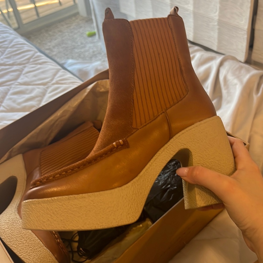 Vintage Havana Beige Camel Leather boots